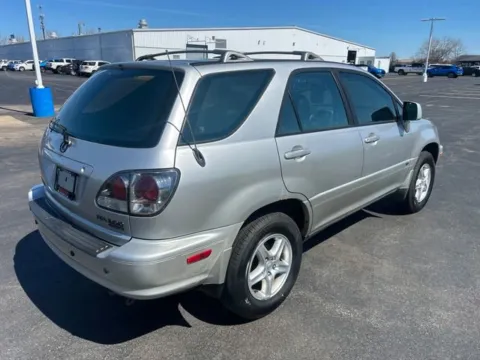 More photos of 2001 Lexus RX 300 BASE at Graff Chevrolet, INC., MI