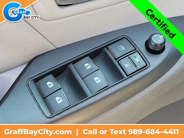 2017 Toyota Sienna LE - Photo 16