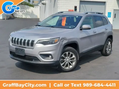 Photos of 2019 Jeep Cherokee Latitude Plus for sale in Bay City, MI at Graff Chevrolet, INC.