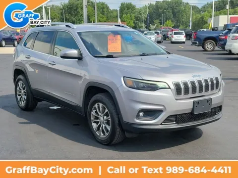 Photos of 2019 Jeep Cherokee Latitude Plus for sale in Bay City, MI at Graff Chevrolet, INC.
