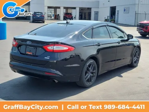 More photos of 2016 Ford Fusion SE at Graff Chevrolet, INC., MI