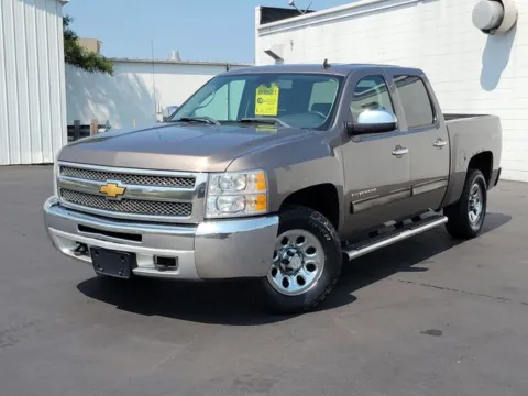 Gray 2012 Chevrolet Silverado 1500 LT for sale in Bay City, MI