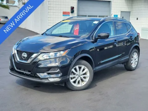 Black 2020 Nissan Rogue Sport SV for sale in Bay City, MI