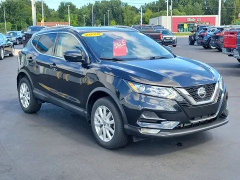 Photos of 2020 Nissan Rogue Sport SV for sale in Bay City, MI at Graff Chevrolet, INC.