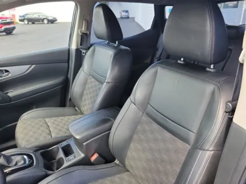 More photos of 2020 Nissan Rogue Sport SV at Graff Chevrolet, INC., MI