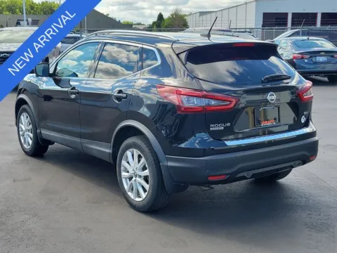 More photos of 2020 Nissan Rogue Sport SV at Graff Chevrolet, INC., MI