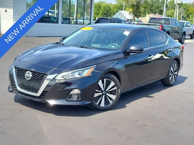 2019 Nissan Altima 2.5 SL for sale in Bay City, MI