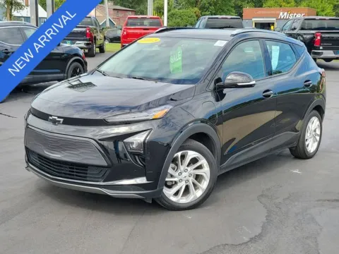 Black 2023 Chevrolet Bolt EUV LT for sale in Bay City, MI
