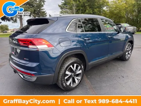 More photos of 2020 Volkswagen Atlas Cross Sport 3.6L V6 SEL at Graff Chevrolet, INC., MI
