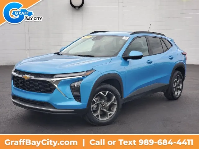 Blue 2025 Chevrolet Trax LT for sale in Bay City, MI