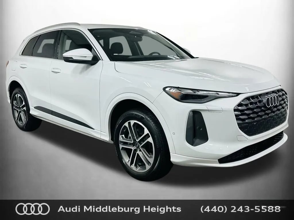 White 2025 Audi Q5 2.0T Premium for sale in Middleburg Heights, OH
