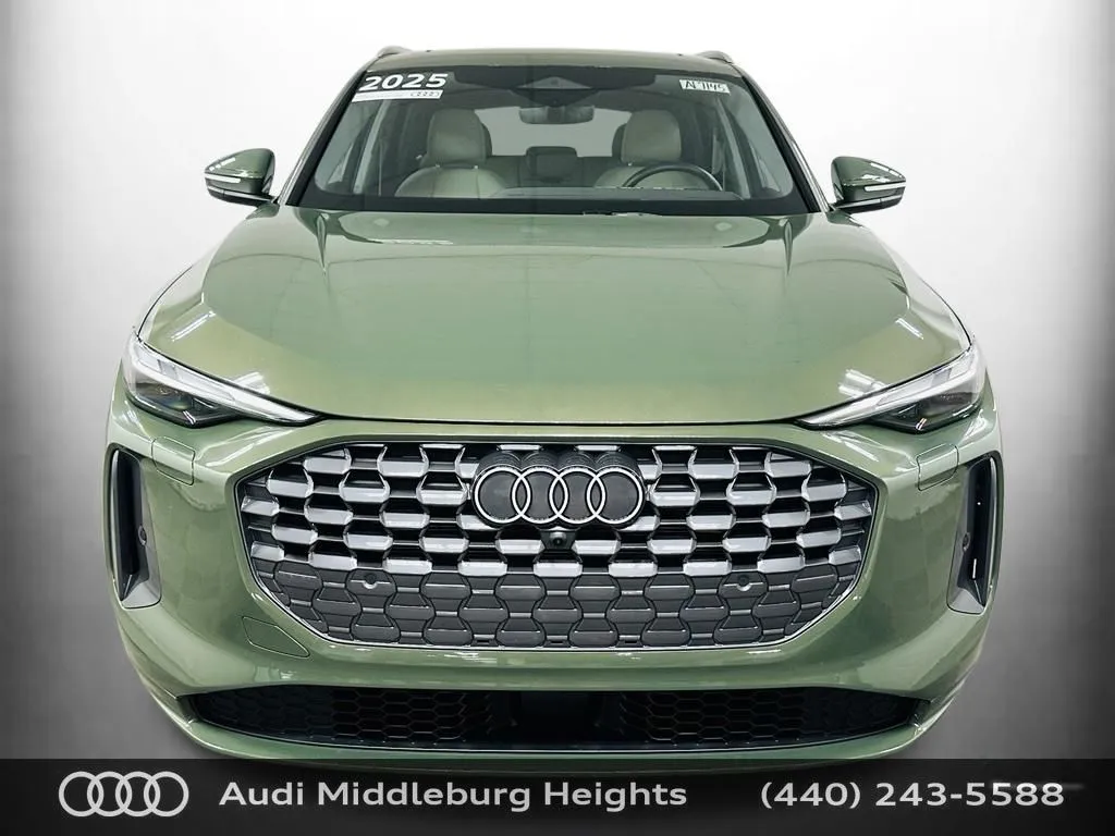 2025 Audi Q5 Premium - Photo 2