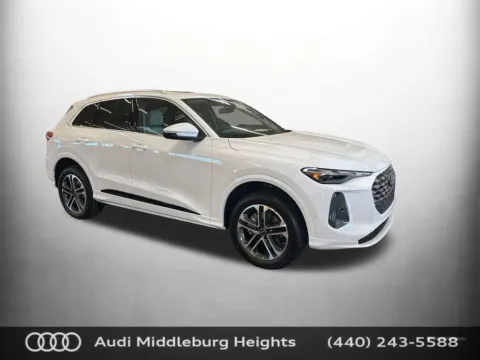 White 2025 Audi Q5 quattro Premium TFSI for sale in Middleburg Heights, OH