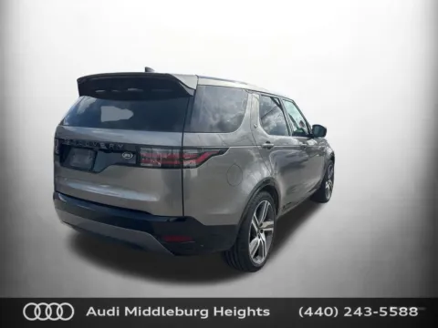 More photos of 2023 Land Rover Discovery S R-Dynamic at Audi Middleburg Heights, OH