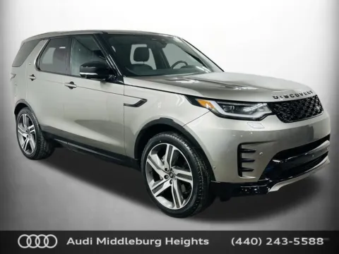 Silver 2023 Land Rover Discovery S R-Dynamic for sale in Middleburg Heights, OH