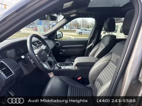 More photos of 2023 Land Rover Discovery S R-Dynamic at Audi Middleburg Heights, OH