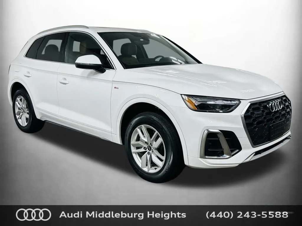 White 2023 Audi Q5 45 S line Premium for sale in Middleburg Heights, OH
