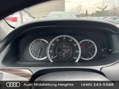 More photos of 2017 Honda Accord EX-L at Audi Middleburg Heights, OH