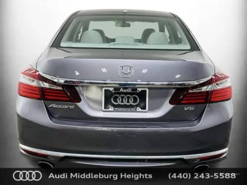 More photos of 2017 Honda Accord EX-L at Audi Middleburg Heights, OH