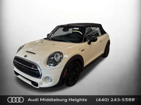 More photos of 2019 MINI Cooper S Signature at Audi Middleburg Heights, OH