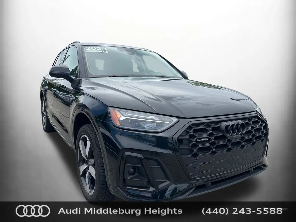 2023 Audi Q5 45 Premium Plus's photo