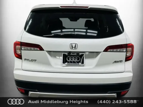 More photos of 2021 Honda Pilot EX-L at Audi Middleburg Heights, OH