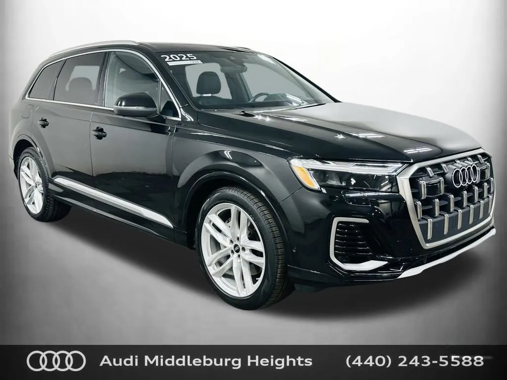 2025 Audi Q7 55 Premium Plus quattro Tiptronic's photo