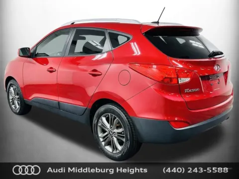 More photos of 2014 Hyundai Tucson SE at Audi Middleburg Heights, OH