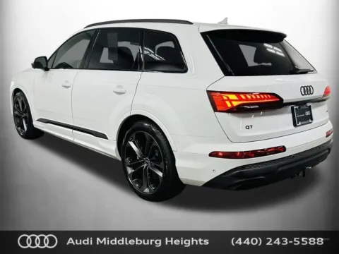 More photos of 2025 Audi Q7 55 Premium Plus at Audi Middleburg Heights, OH