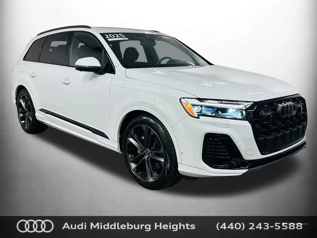 White 2025 Audi Q7 55 Premium Plus for sale in Middleburg Heights, OH