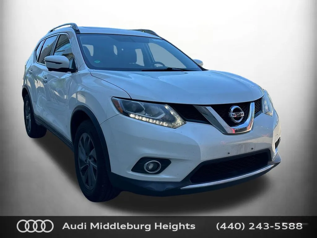 White 2016 Nissan Rogue SL for sale in Middleburg Heights, OH