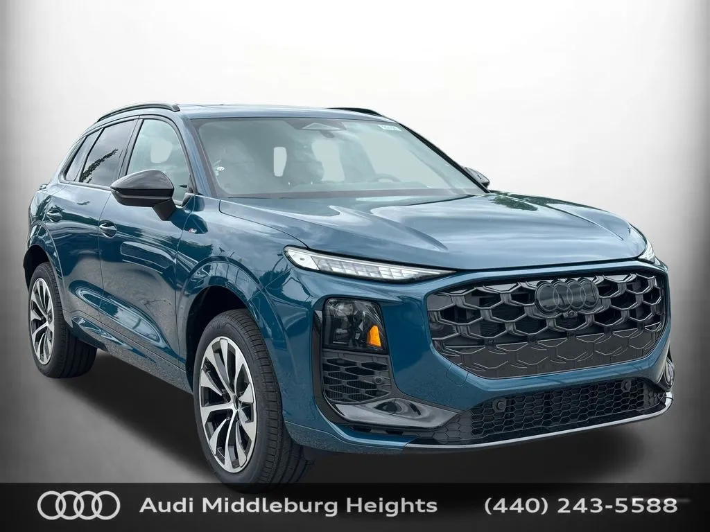2026 Audi Q3 S line quattro's photo