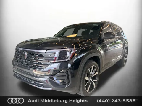 More photos of 2024 Volkswagen Atlas 2.0T SEL Premium R-Line at Audi Middleburg Heights, OH