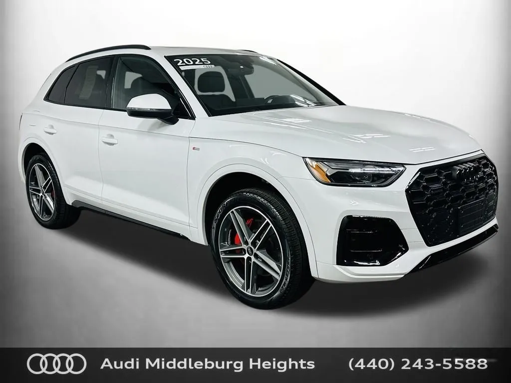 White 2025 Audi Q5 e 55 Premium Plus for sale in Middleburg Heights, OH