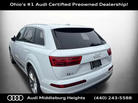More photos of 2017 Audi Q7 3.0T Prestige at Audi Middleburg Heights, OH