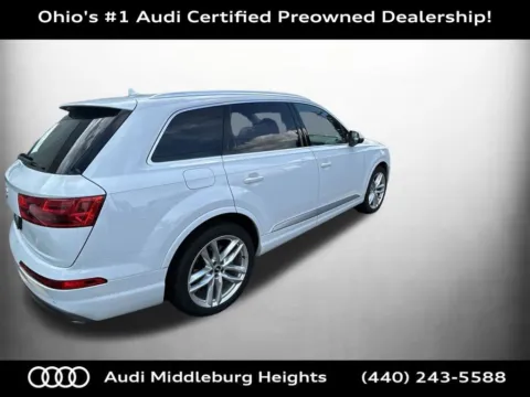 More photos of 2017 Audi Q7 3.0T Prestige at Audi Middleburg Heights, OH