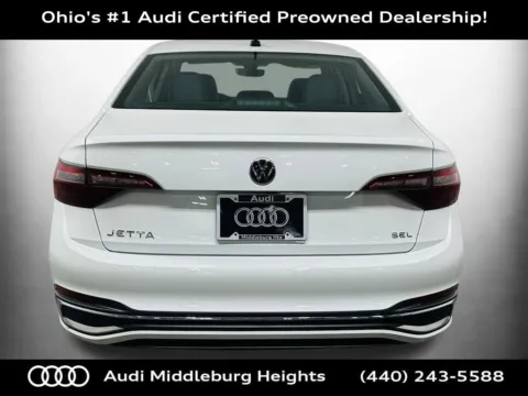 More photos of 2022 Volkswagen Jetta 1.5T SEL at Audi Middleburg Heights, OH