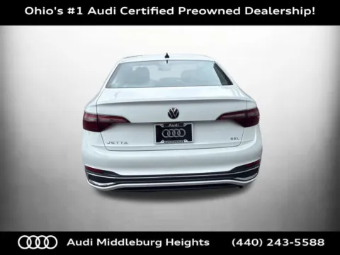 More photos of 2022 Volkswagen Jetta 1.5T SEL at Audi Middleburg Heights, OH