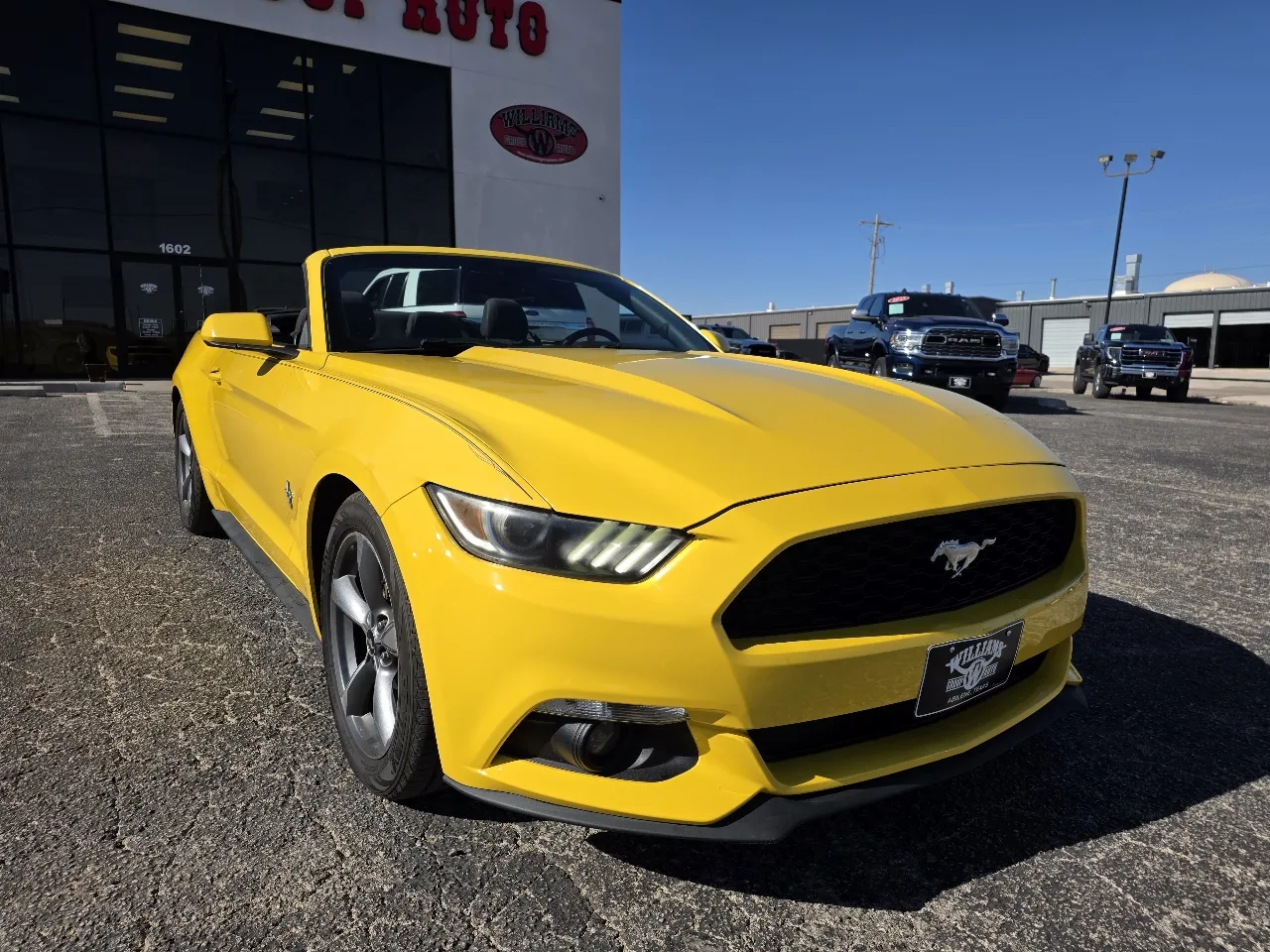Yellow 2017 FORD MUSTANG V6 for sale in Abilene, TX