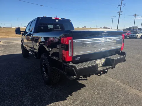 More photos of 2024 FORD F250 SUPER DUTY at Williams Group Auto, TX
