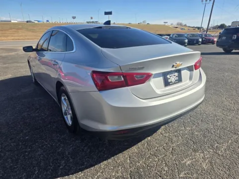 More photos of 2017 CHEVROLET MALIBU LS at Williams Group Auto, TX