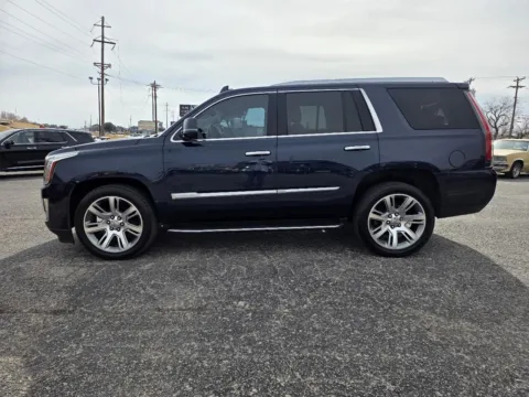 More photos of 2020 CADILLAC ESCALADE LUXURY at Williams Group Auto, TX