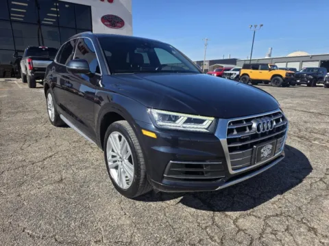 Gray 2019 AUDI Q5 PREMIUM PLUS for sale in Abilene, TX