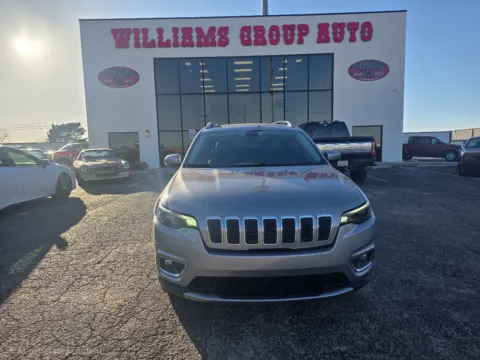 Photos of 2020 JEEP CHEROKEE LIMITED for sale in Abilene, TX at Williams Group Auto