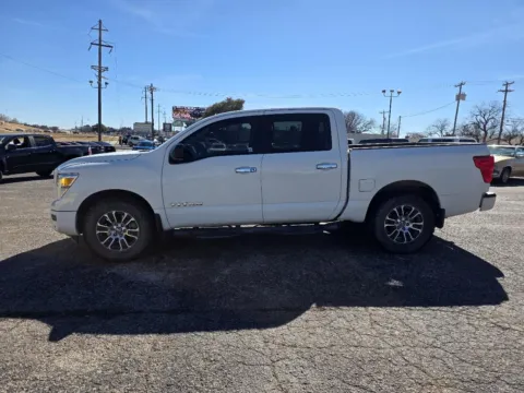 More photos of 2021 NISSAN TITAN SV at Williams Group Auto, TX