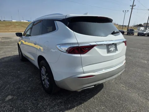 More photos of 2022 BUICK ENCLAVE ESSENCE at Williams Group Auto, TX
