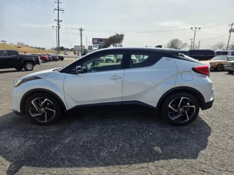 More photos of 2020 TOYOTA C-HR XLE at Williams Group Auto, TX