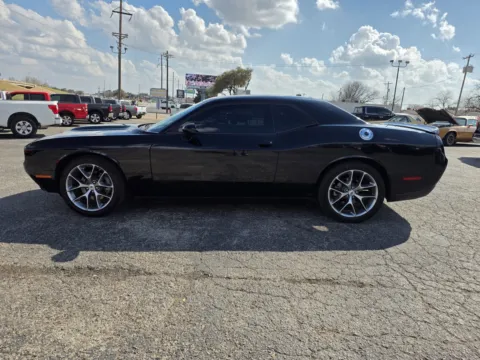 More photos of 2022 DODGE CHALLENGER GT at Williams Group Auto, TX