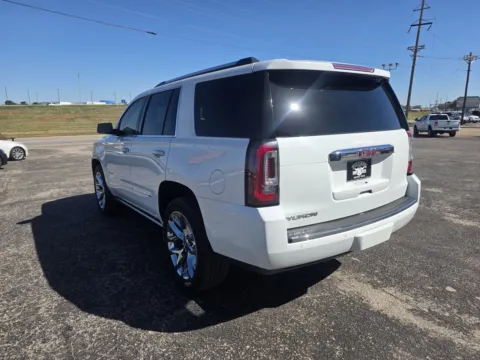 More photos of 2019 GMC YUKON DENALI at Williams Group Auto, TX