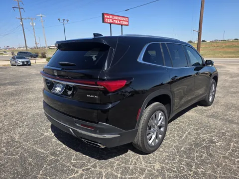 More photos of 2025 BUICK ENCLAVE PREFERRED at Williams Group Auto, TX